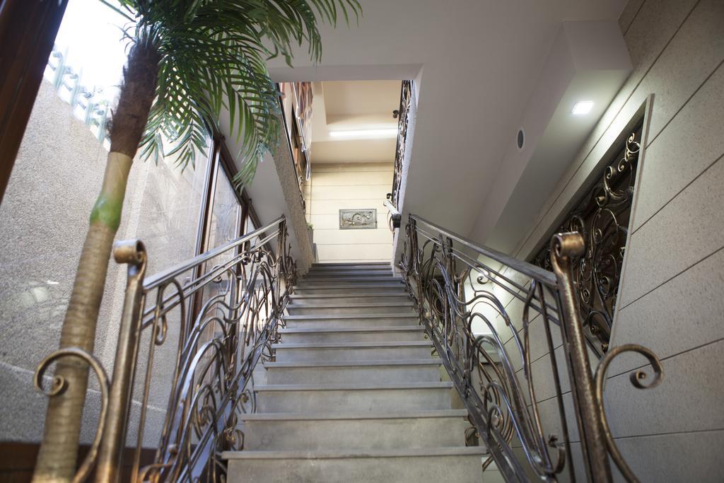 יירבאן Daniel Boutique Hotel מראה חיצוני תמונה