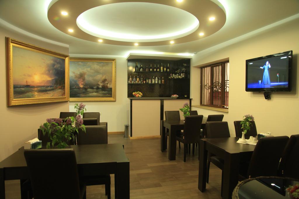 יירבאן Daniel Boutique Hotel מראה חיצוני תמונה