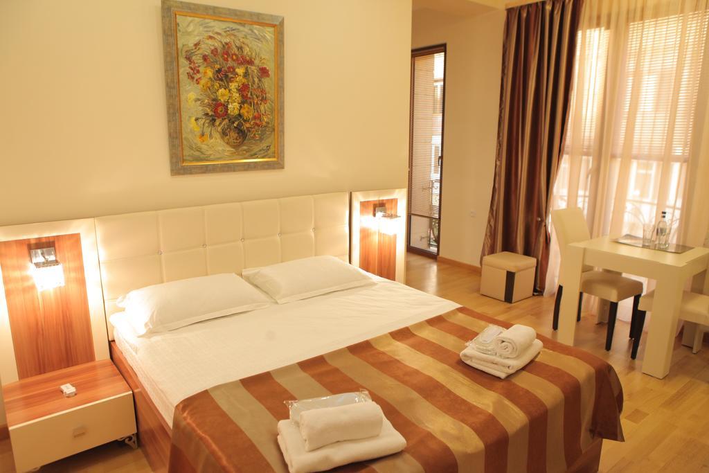 יירבאן Daniel Boutique Hotel מראה חיצוני תמונה