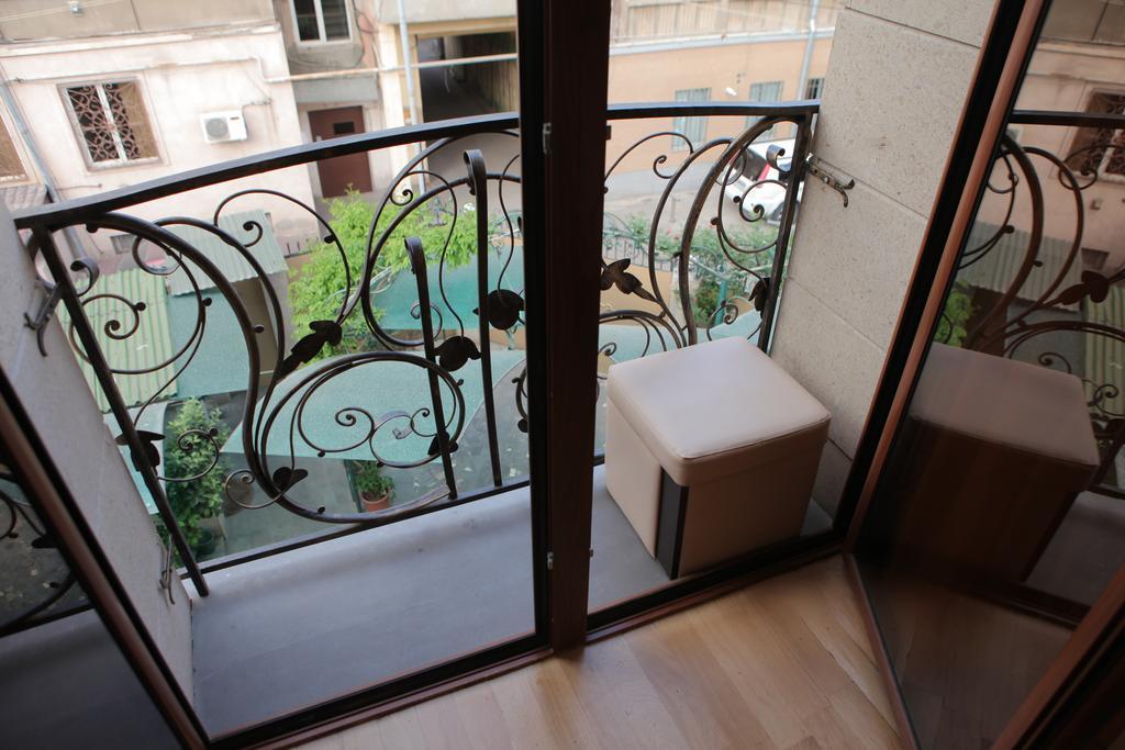 יירבאן Daniel Boutique Hotel מראה חיצוני תמונה