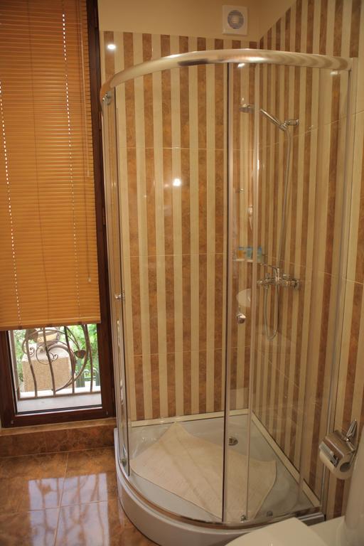 יירבאן Daniel Boutique Hotel מראה חיצוני תמונה