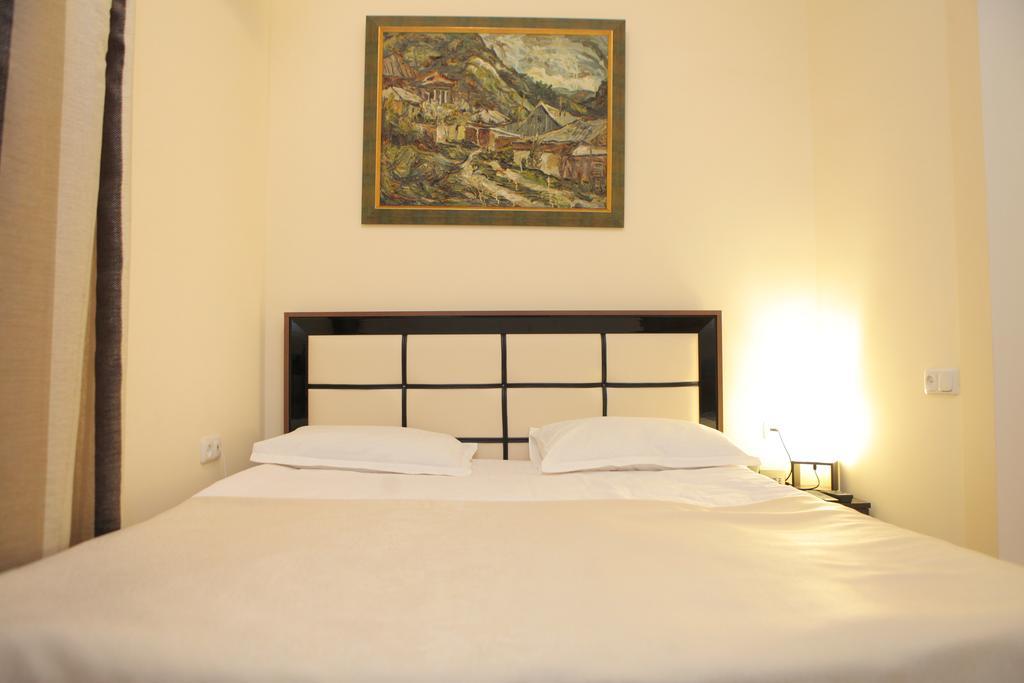 יירבאן Daniel Boutique Hotel מראה חיצוני תמונה
