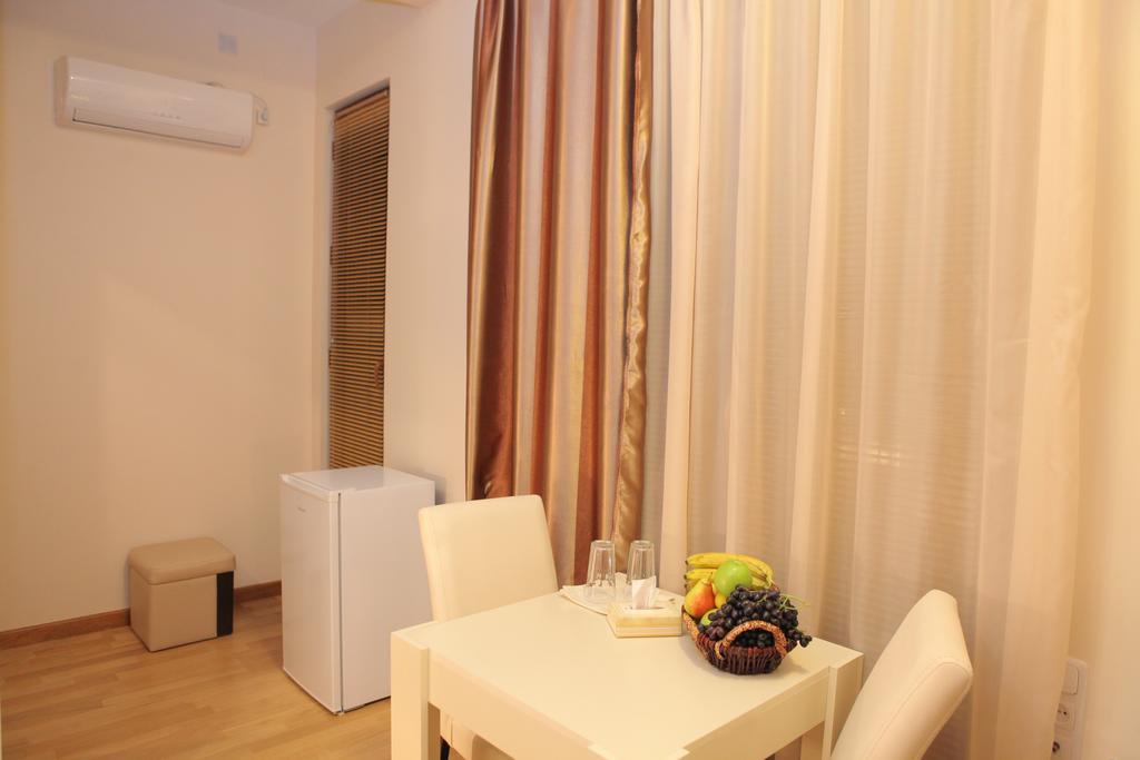 יירבאן Daniel Boutique Hotel מראה חיצוני תמונה