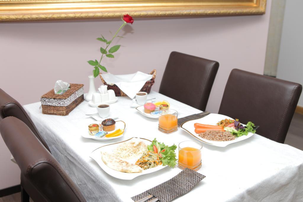 יירבאן Daniel Boutique Hotel מראה חיצוני תמונה