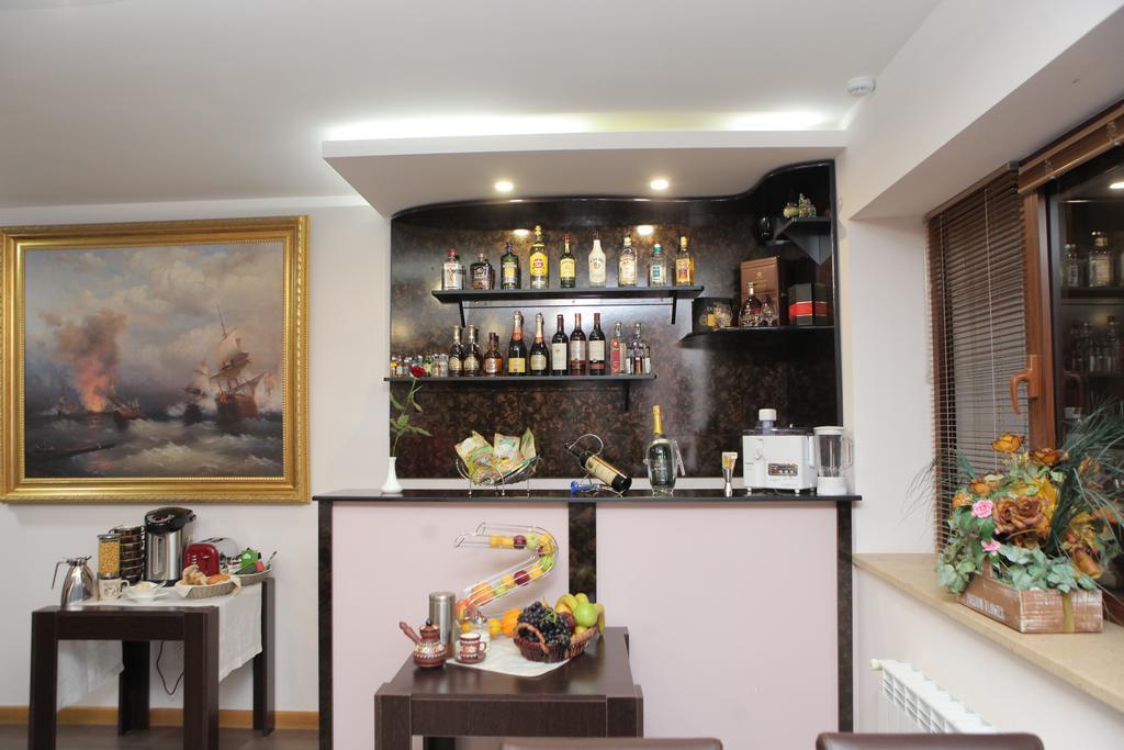 יירבאן Daniel Boutique Hotel מראה חיצוני תמונה
