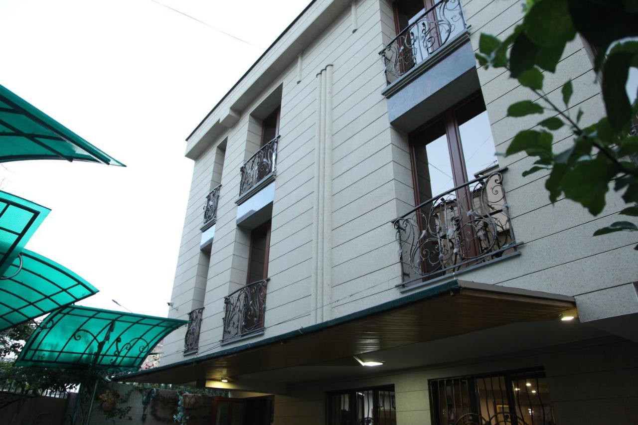 יירבאן Daniel Boutique Hotel מראה חיצוני תמונה
